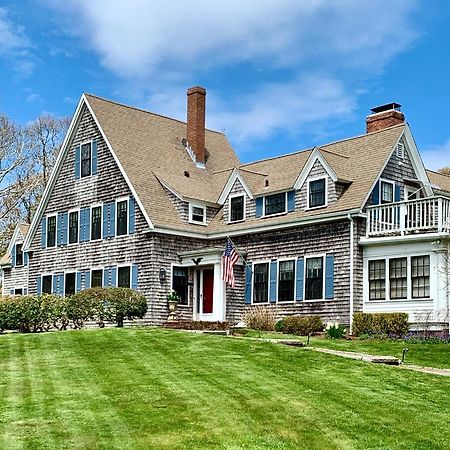 バーンズテーブル Ashley Manor Bed & Breakfast エクステリア 写真