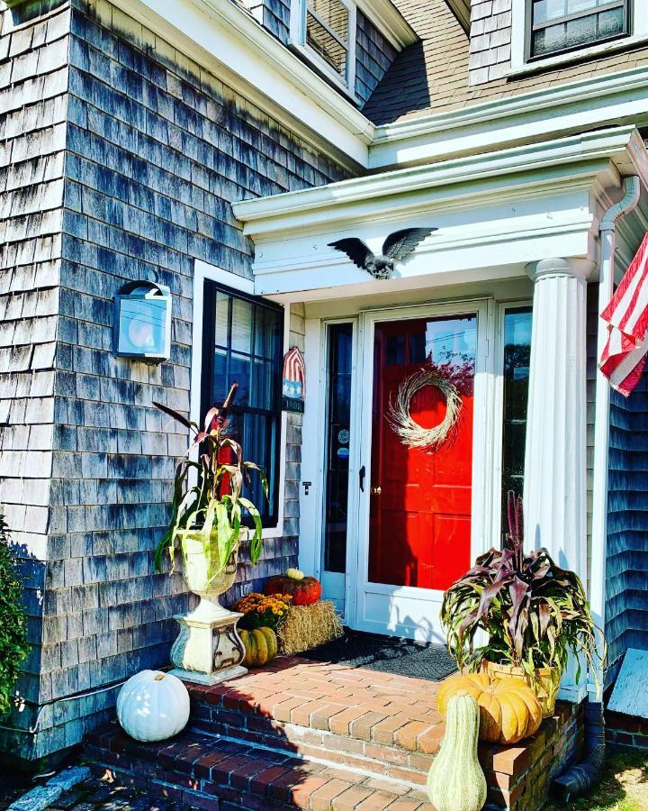 バーンズテーブル Ashley Manor Bed & Breakfast エクステリア 写真