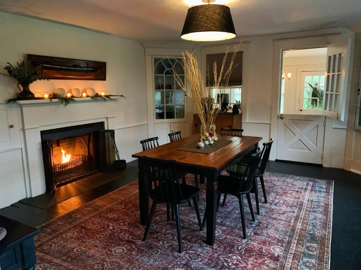 バーンズテーブル Ashley Manor Bed & Breakfast エクステリア 写真