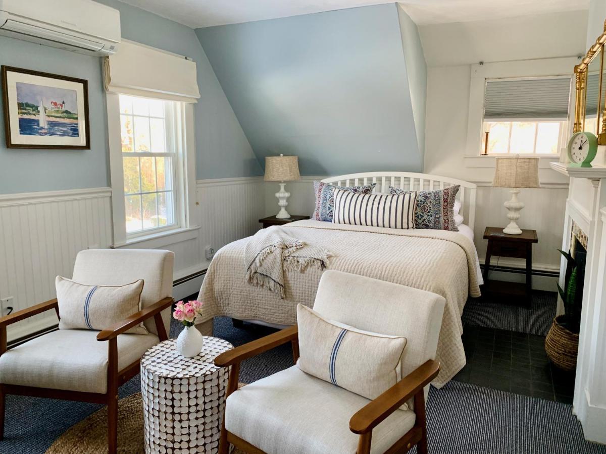 バーンズテーブル Ashley Manor Bed & Breakfast エクステリア 写真