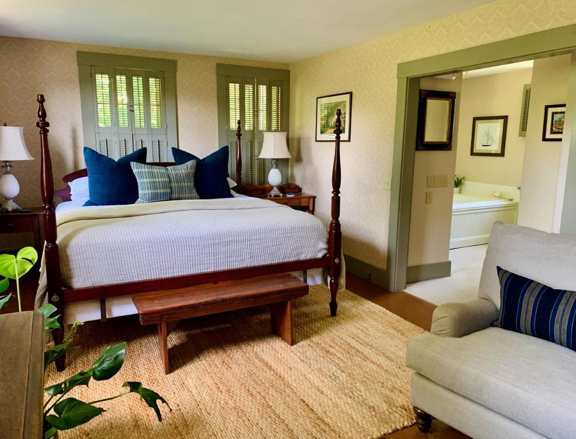 バーンズテーブル Ashley Manor Bed & Breakfast エクステリア 写真