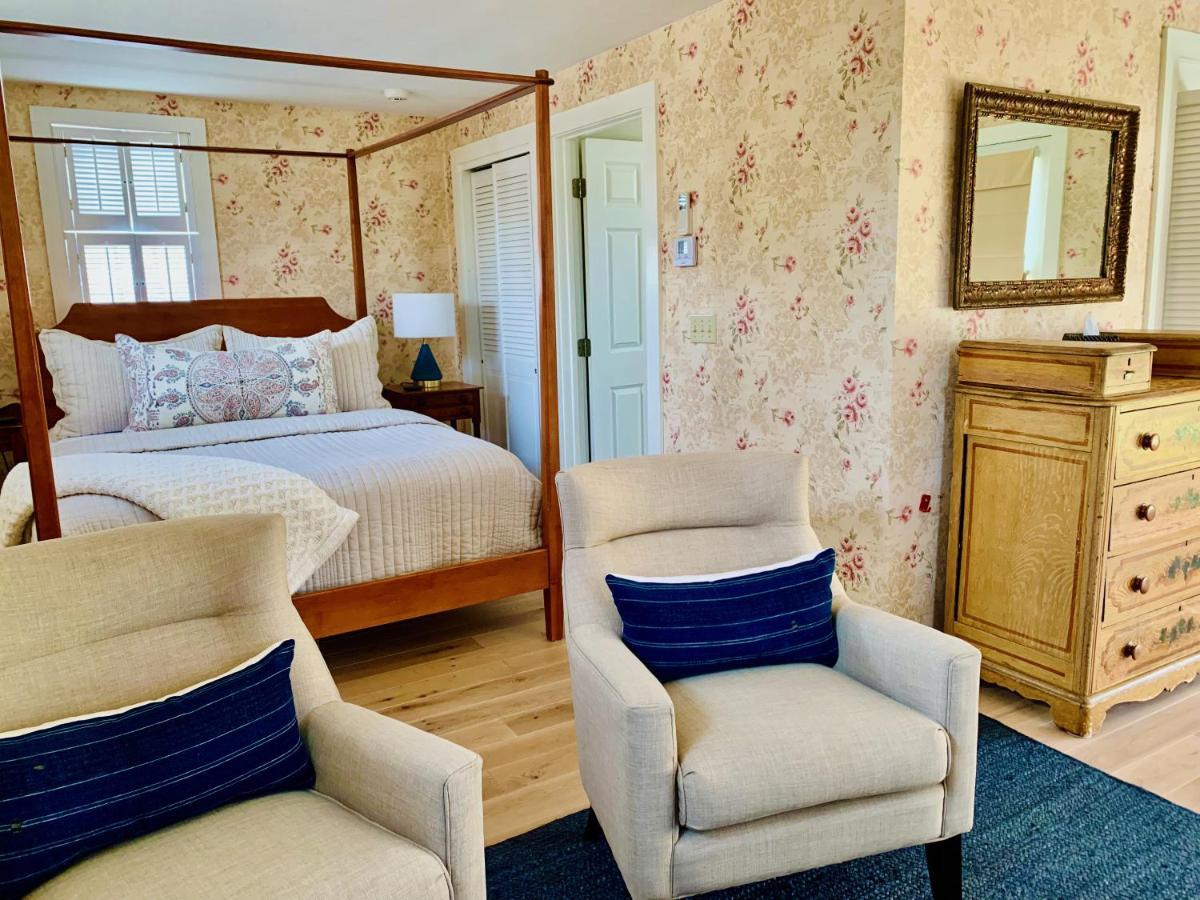 バーンズテーブル Ashley Manor Bed & Breakfast エクステリア 写真