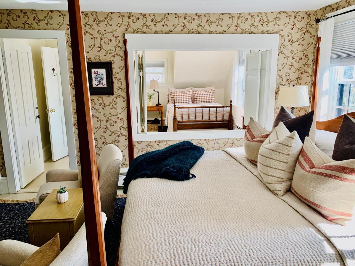 バーンズテーブル Ashley Manor Bed & Breakfast エクステリア 写真