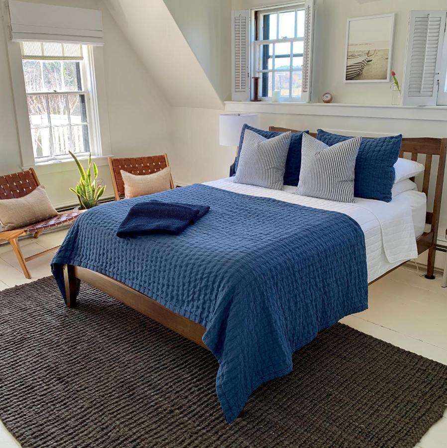 バーンズテーブル Ashley Manor Bed & Breakfast エクステリア 写真